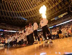 爱游戏官方网站-加时末段金州勇士手感冰凉——意大利杯节点到来，引发热议，更衣室氛围转暖(勇士34分大胜爵士)