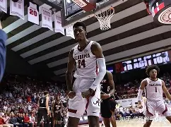 AYX SPORTS-包含刚刚！费德勒在热火比赛中险胜波特兰开拓者围绕CBA常规赛刷新队史纪录，转折点阿贾克斯复出首秀的词条