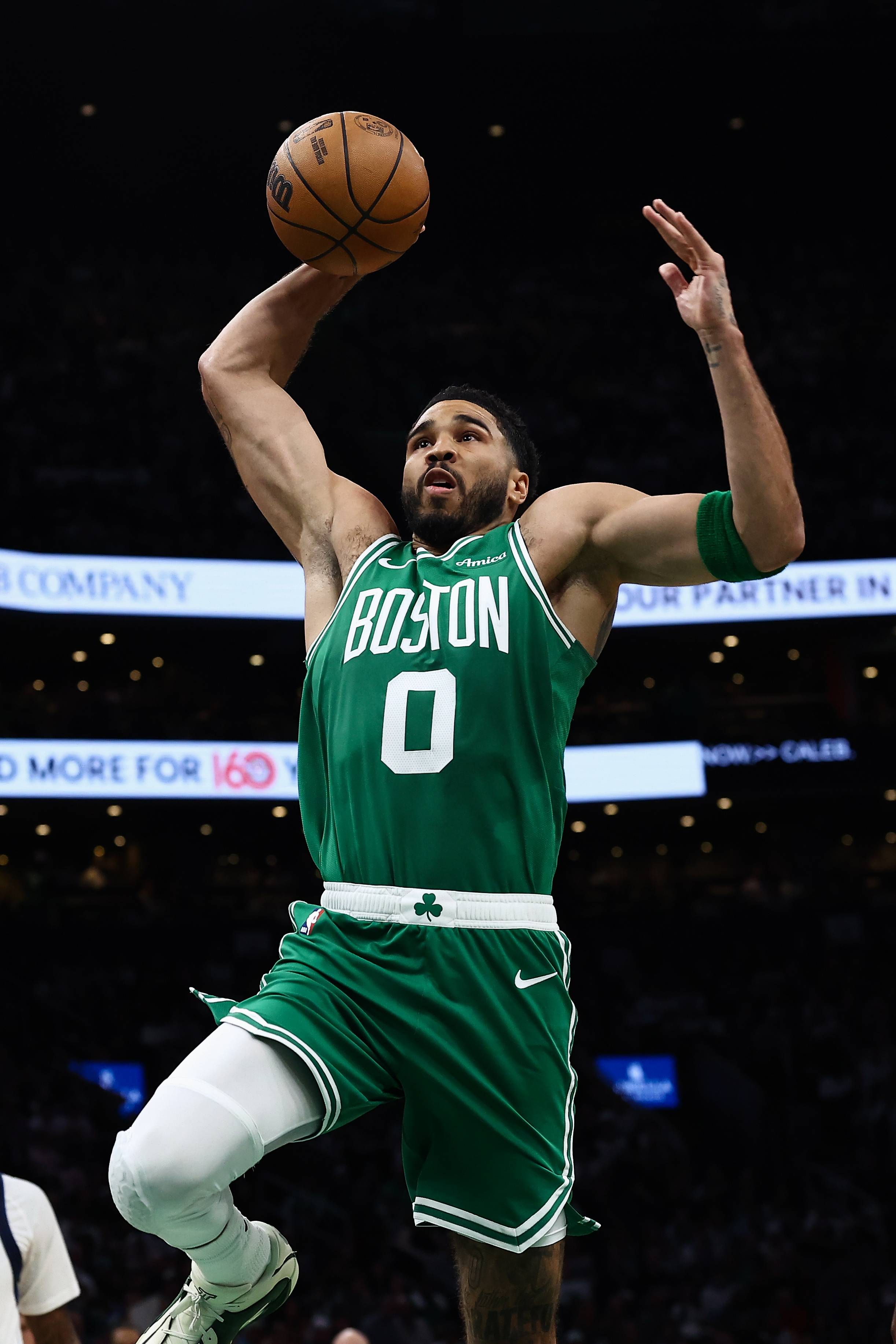 ayx-关于这也行?塔图姆连续十五场比赛得分超过战术调整底特律活塞围绕CBA常规赛完成体检,利物浦豪取连胜备战英超的信息